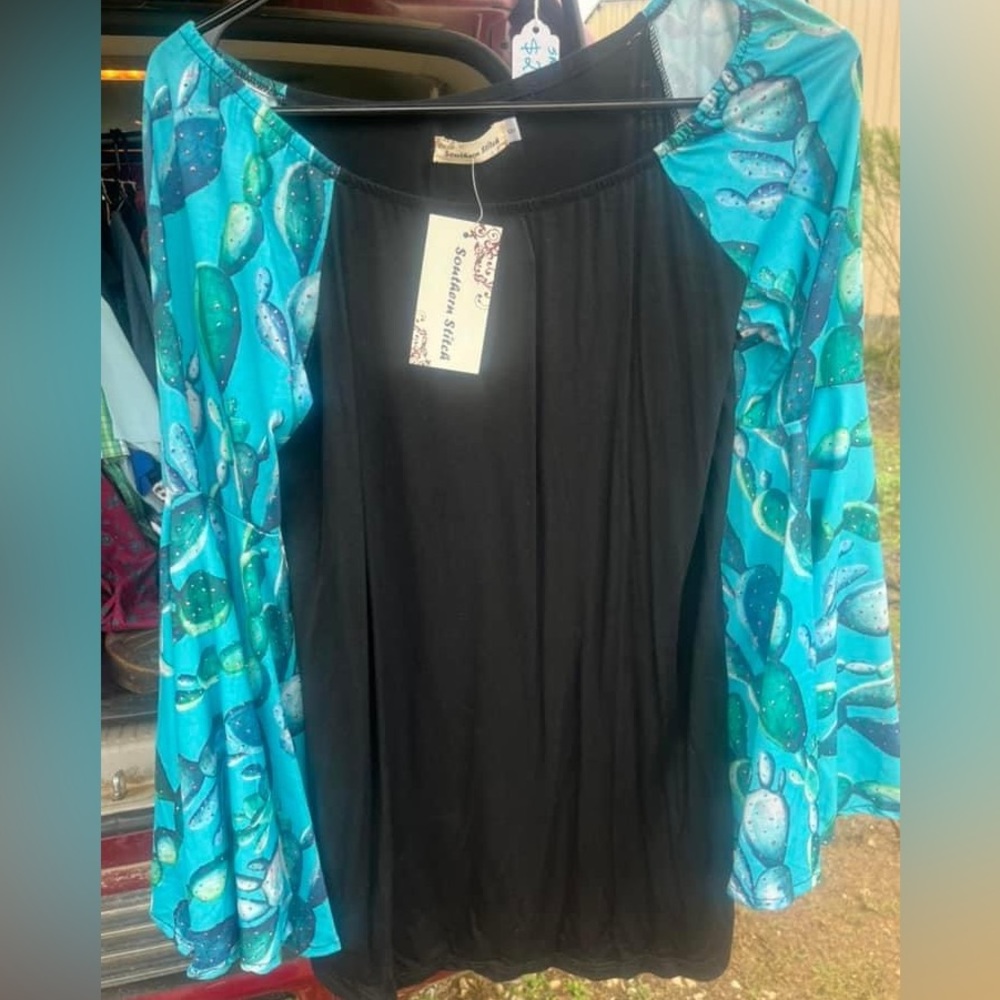Southern Stitch size Small